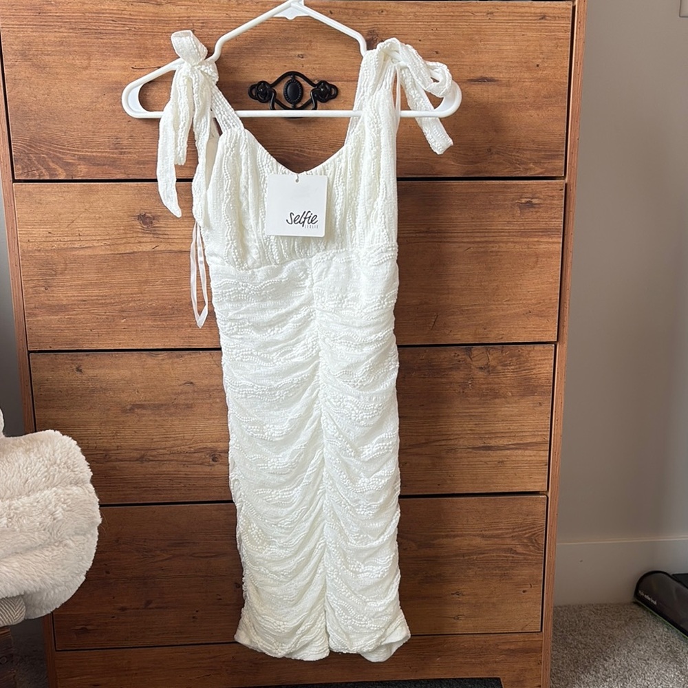 Elegant White Textured Dress